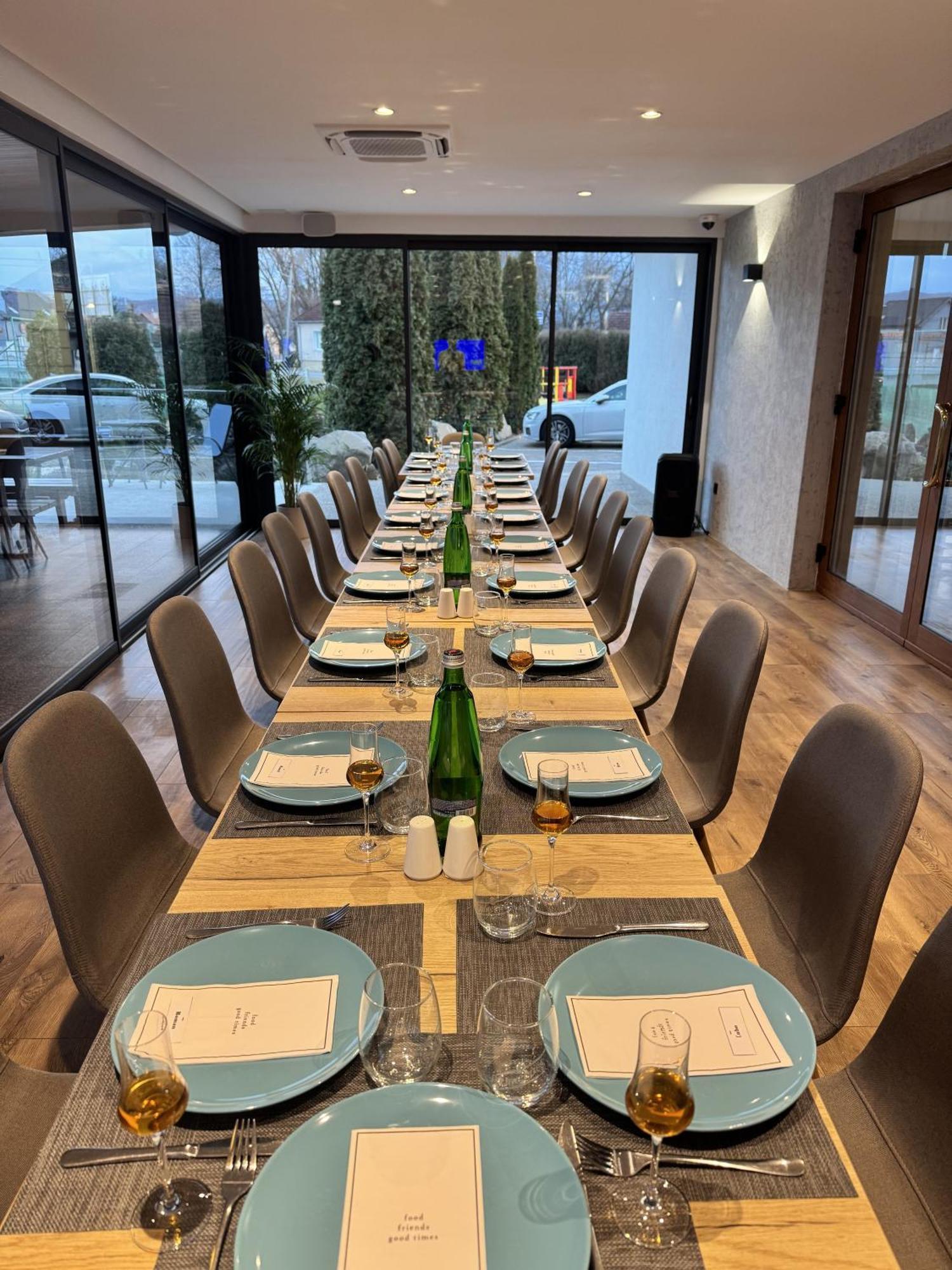 Raketa Residence, Restaurant & Hotel プリエヴィドザ エクステリア 写真